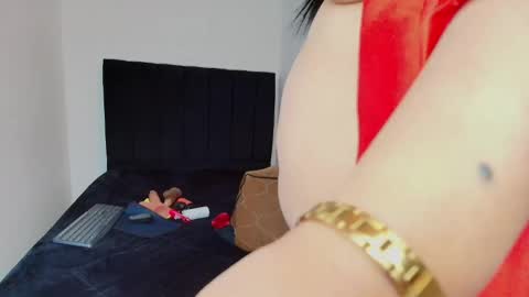 victoria online show from December 19, 12:37 am