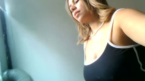 diosadeluniverso_ online show from October 15, 1:03 pm