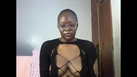 ELLE online show from December 14, 1:55 am