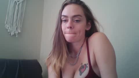 Dee online show from October 20, 7:17 pm