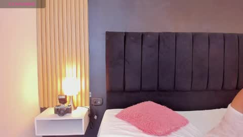 Soffie online show from April 19, 6:54 pm