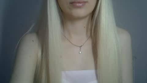 DitaMilton online show from June 24, 8:46 am