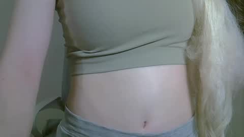 DitaMilton online show from October 20, 8:45 pm