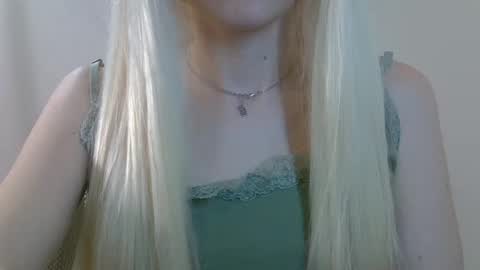 DitaMilton online show from July 24, 9:33 pm