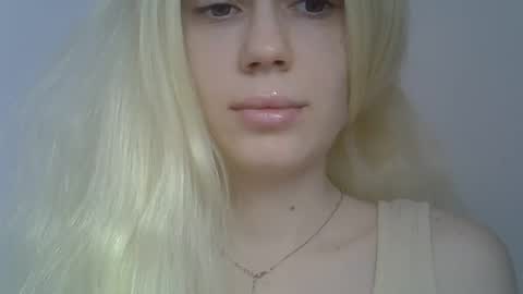 DitaMilton online show from March 5, 10:44 am