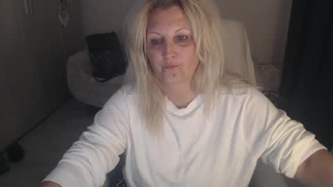 Alexxa online show from April 8, 11:18 pm