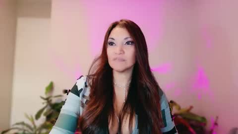 DivineLynn online show from January 16, 3:19 pm