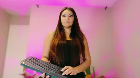 DivineLynn online show from February 16, 3:34 pm