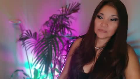 DivineLynn online show from July 8, 2:19 pm