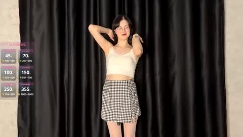 Annie PVT IS OPEN online show from November 28, 9:07 pm