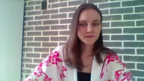 dolcezza_ online show from April 15, 11:22 am