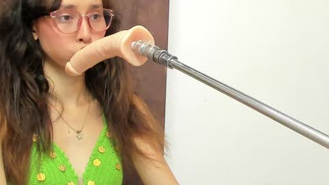 Bella  online show from February 1, 8:16 pm