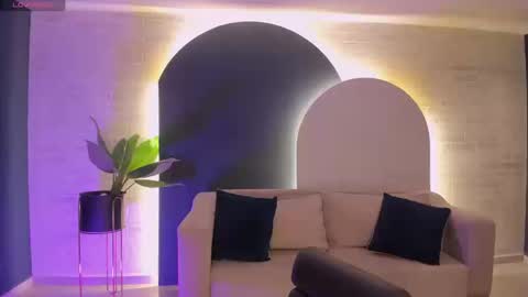  Donna Stonne  online show from September 24, 3:38 am