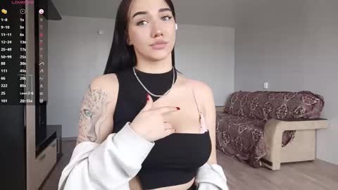 Jacqueline online show from March 25, 3:23 am