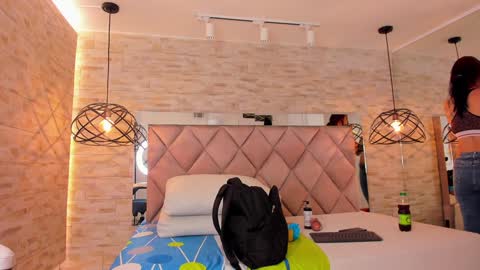  DOROTHY online show from January 24, 3:22 am