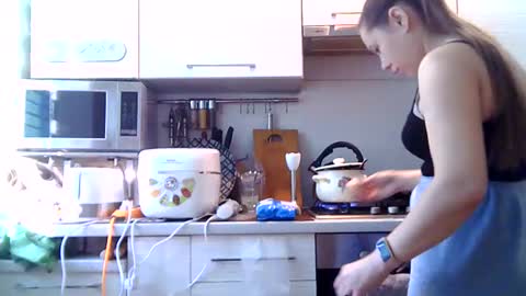 Dorrie Ann online show from January 20, 6:42 am