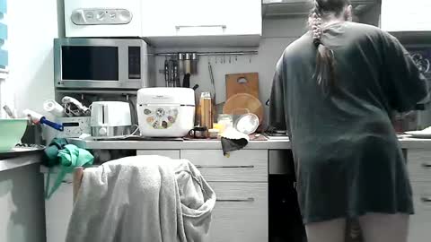 Dorrie Ann online show from March 5, 7:06 pm