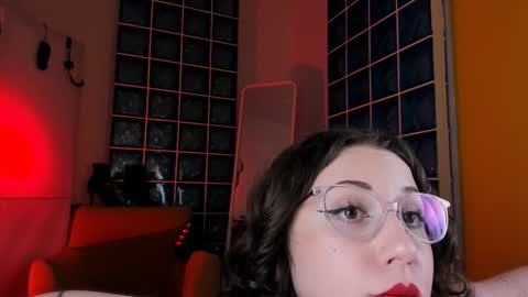 Snapshot of doublee_trouble chatting on October 10, 3:17 pm Eva or Goddess online show from October 10, 3:17 pm