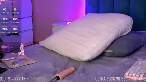 Mila online show from September 26, 6:33 am