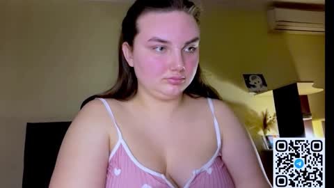 Mila online show from March 28, 6:40 pm