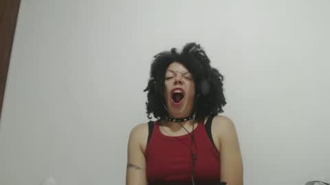 DreamyLatina online show from February 11, 2:03 am