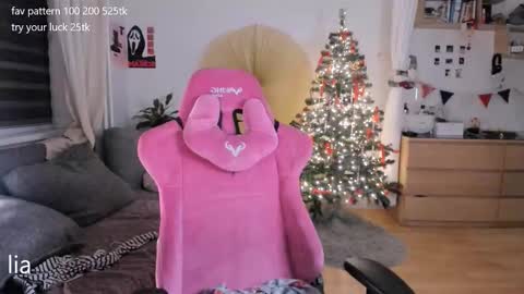 my name is Lia online show from January 17, 9:44 pm