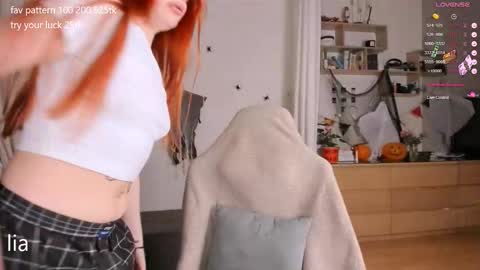 my name is Lia online show from October 27, 10:04 pm