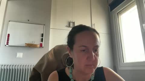 Dr. Resa online show from April 18, 10:51 am