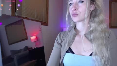 dualipa_unseen online show from September 9, 6:02 am