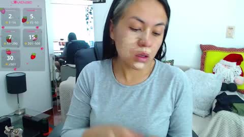 Charlotte online show from December 2, 11:38 pm