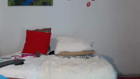 Snapshot of dulce_anita2 chatting on January 23, 2:44 am Anita online show from January 23, 2:44 am