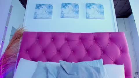 Dulce  online show from February 28, 6:31 pm