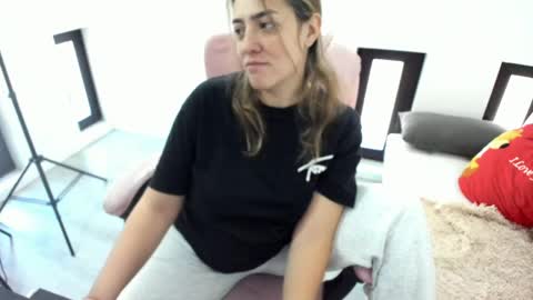 dayana online show from April 5, 4:55 am