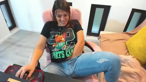 dayana online show from November 14, 5:40 am