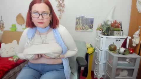 Dyanne online show from March 8, 1:44 pm