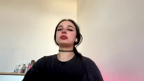 Maya online show from April 9, 2:22 pm