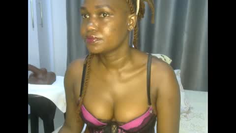 east_queen online show from March 4, 4:06 am