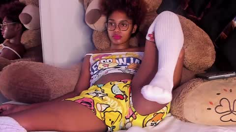 Luci  online show from February 8, 2:36 am