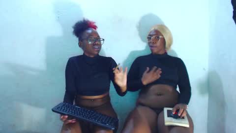 chayna smith online show from January 15, 2:27 am