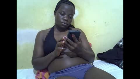 ebony_cutiee online show from May 13, 7:08 pm