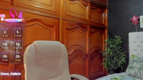 ebony_katterin online show from April 15, 11:44 am