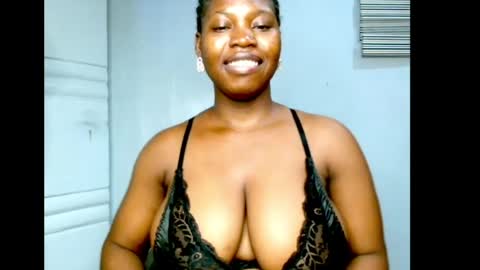 Loveth online show from May 26, 5:01 pm