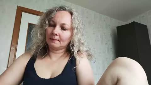 edithmanning online show from June 8, 6:58 am