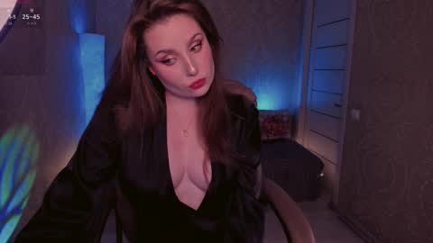 eesmaaarr online show from November 10, 11:44 pm