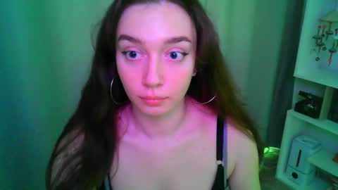 effie_balconii online show from October 17, 11:24 am