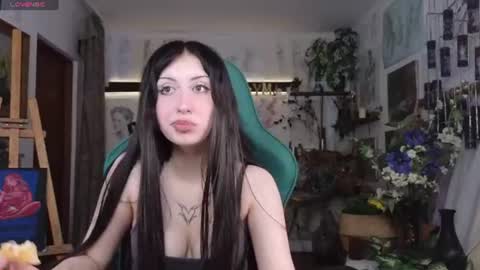 effiemeowley online show from June 20, 9:57 am