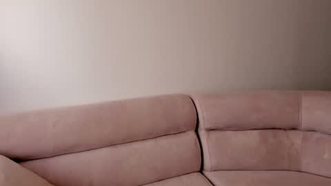   EileenFord    online show from June 11, 10:28 pm