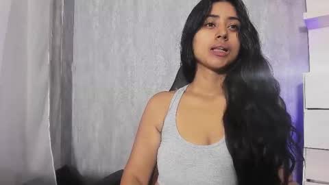 Eilyn online show from November 8, 1:49 pm