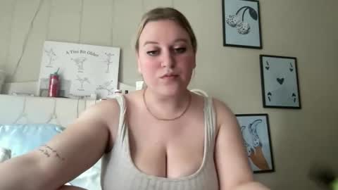 ekl22 online show from May 28, 9:34 pm