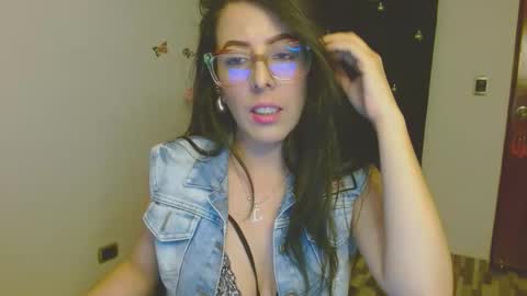 ela_3611 online show from November 13, 4:00 am